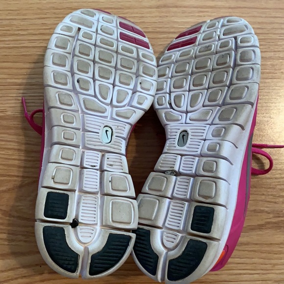 Good Condition Nike Free 5.0 Shoes - Picture 6 of 7